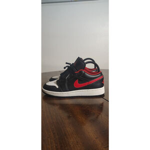 Air Jordan Retro 1 Low Size 6 Youth Basketball Shoes Sneakers 553560-063